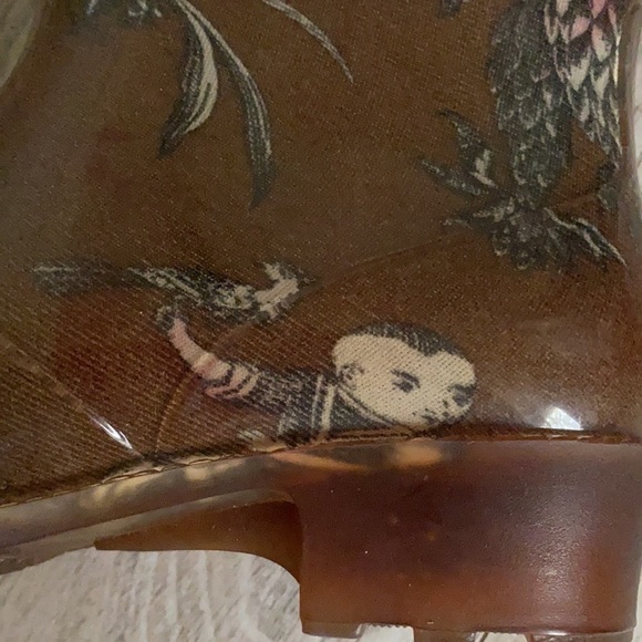 UNBRANDED Brown patterned “Wellingtons” Short Rainboots - Picture 8 of 9